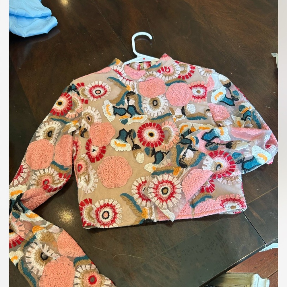 Floral Embroidered shirt by y Elliat size XS